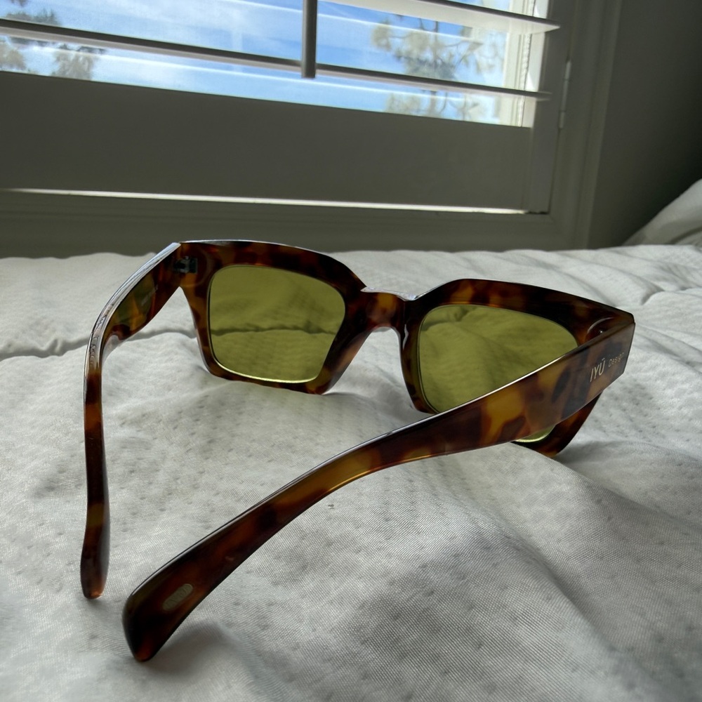 IYÜ Tortoiseshell Rectangular Women’s Sunglasses … - image 5